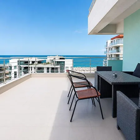 Cu Terasa - Sea View - Free Parking *